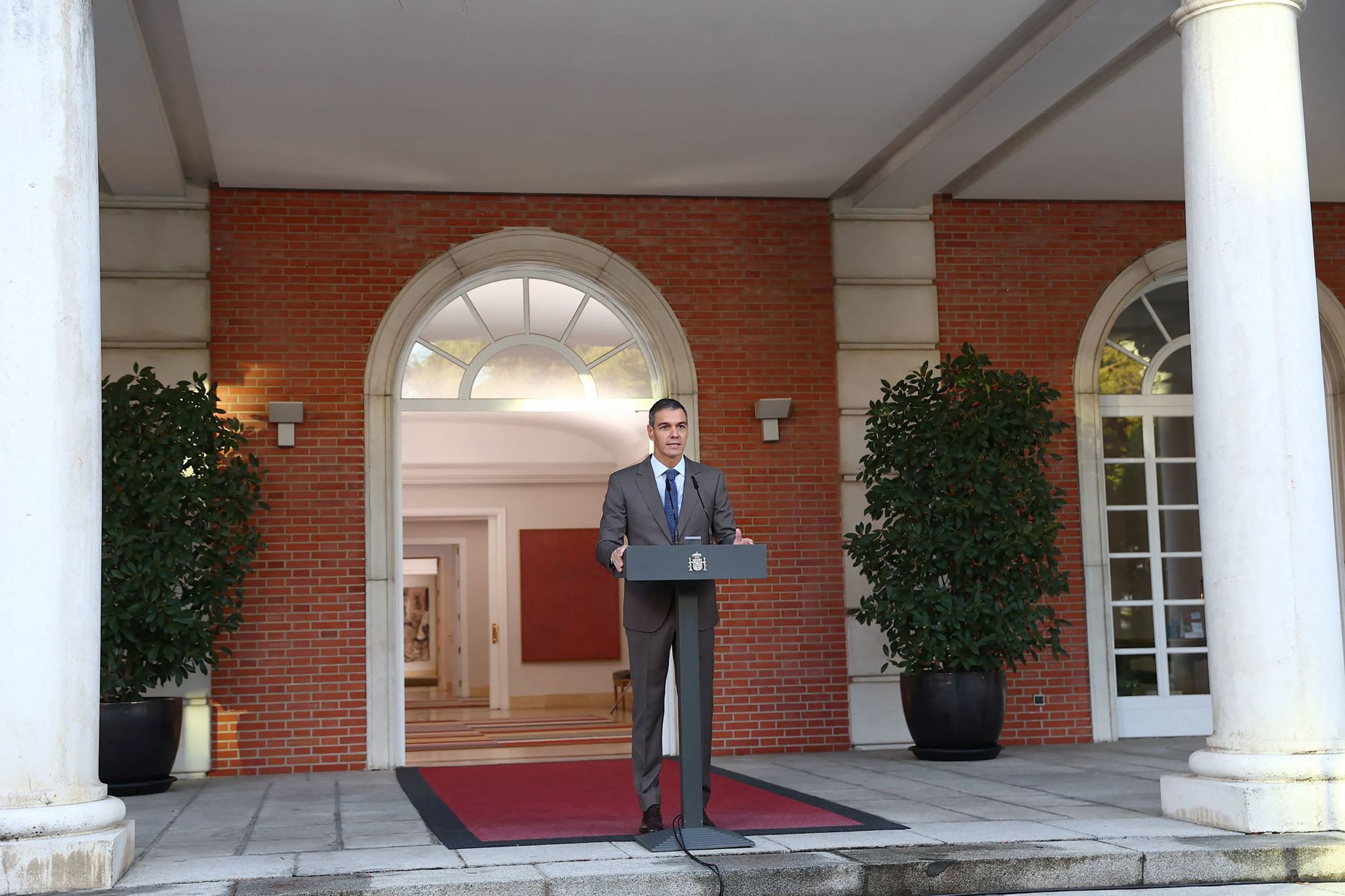 Sánchez se bate contra su mañana