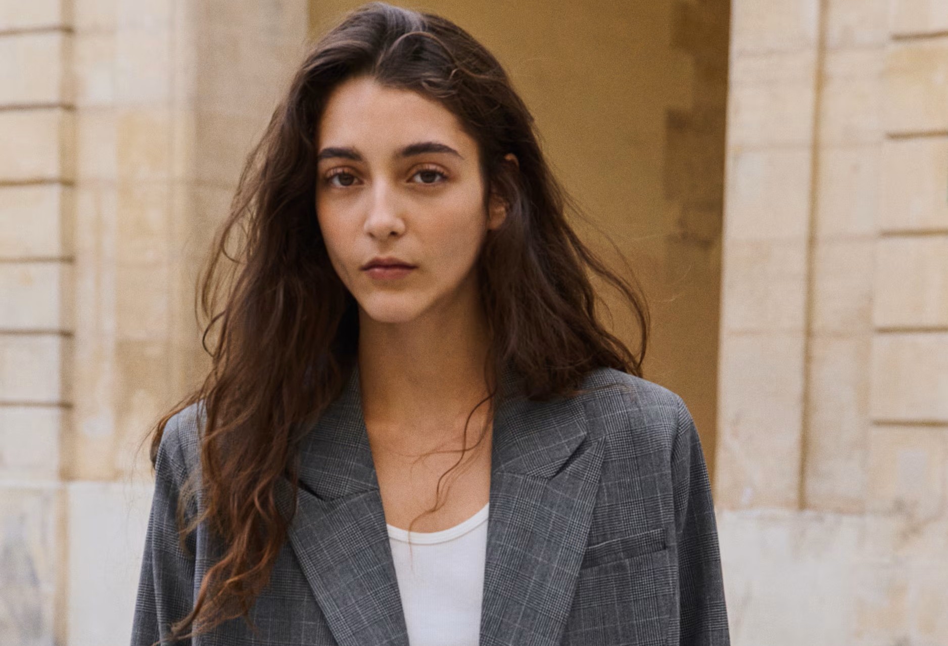 7 looks para combinar una blazer de forma elegante pero informal este otoño