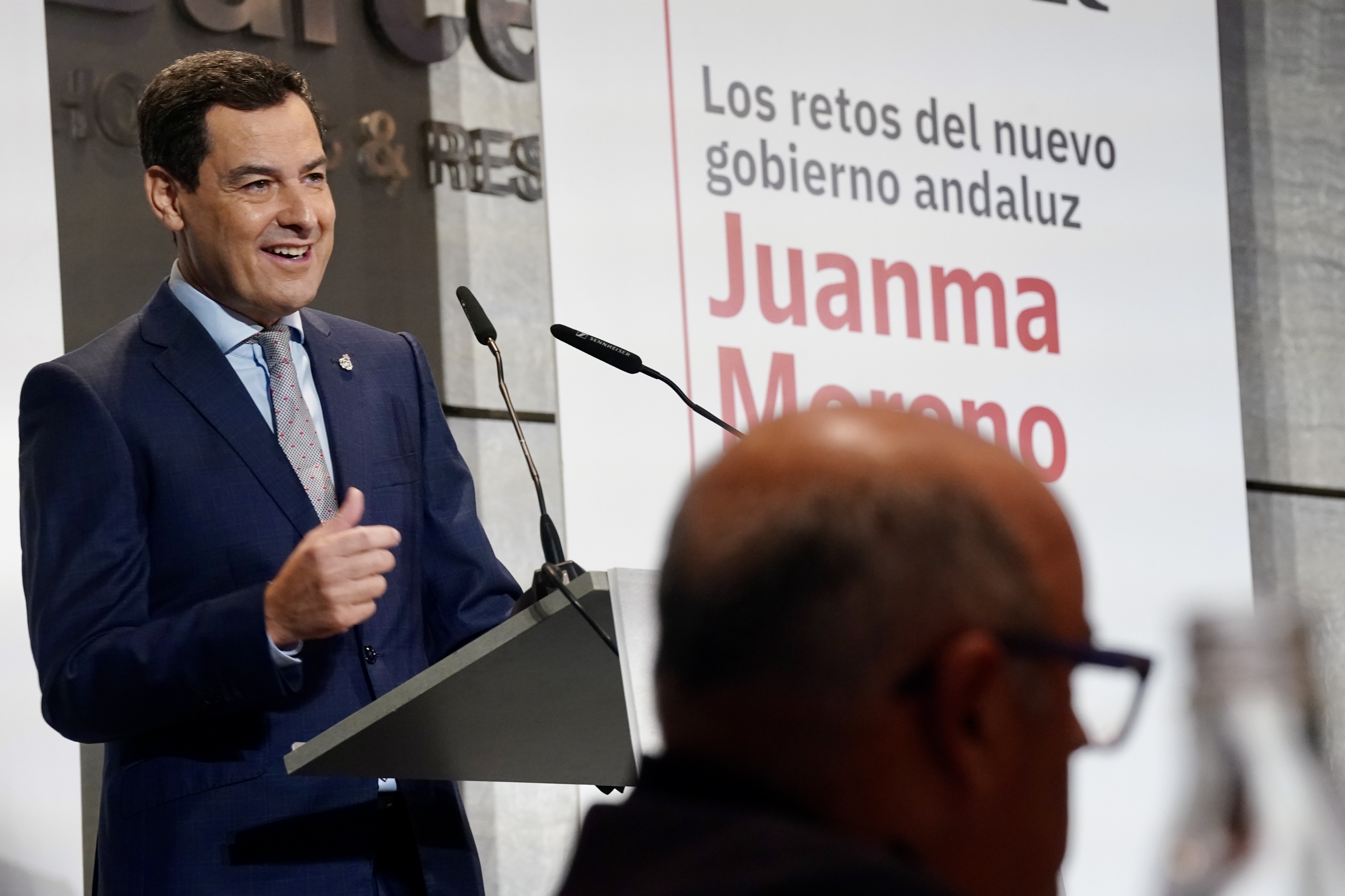 Juanma Moreno pone al PP-A al servicio del triunfo de Feijóo con un partido sin fisuras: "Voy a implicarme a fondo en esta campaña"