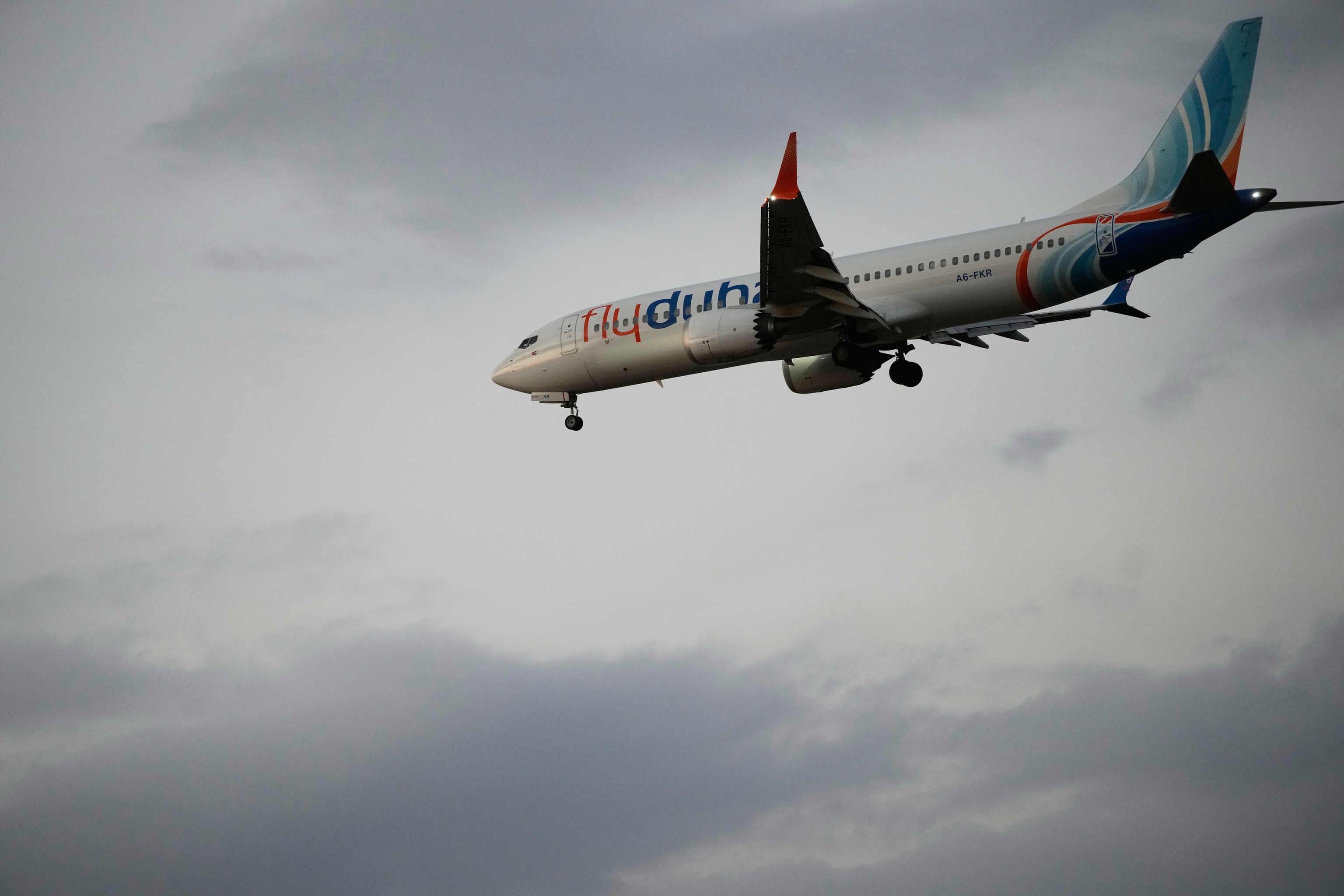 Desde los controles omitidos hasta el silencio del gobierno tras el vuelo de Flydubai: los cinco errores que hicieron que el copiloto fuera en cabina pese a su radicalización