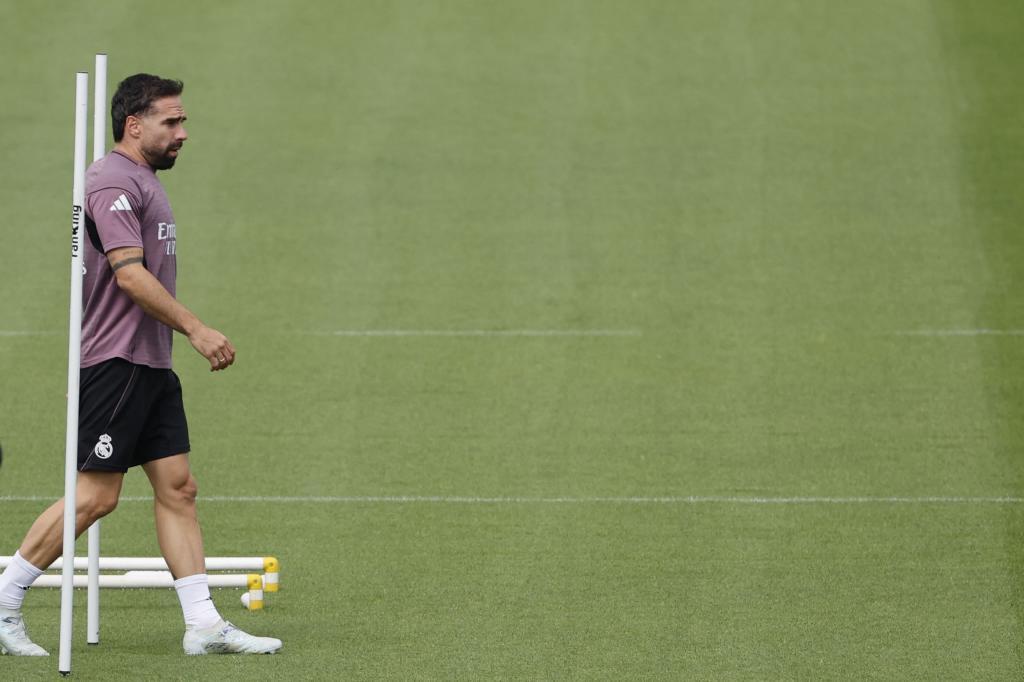 El Getafe negocia con Dani Carvajal, sin equipo desde su salida del Real Madrid