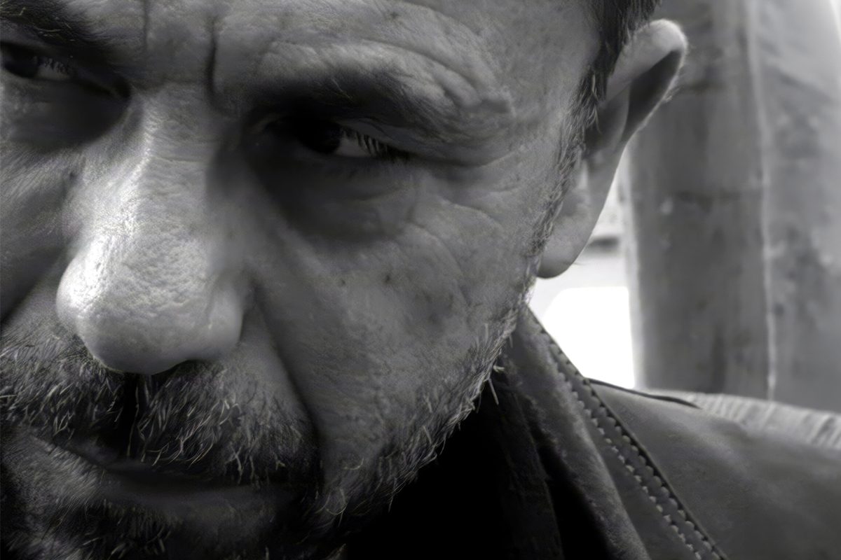 Francisco Ramírez López gana el Premio Loewe de poesía con 'Cuatro clavos'