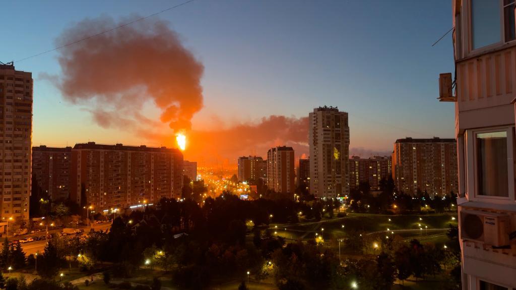 Ucrania afirma que ha destruido más de la mitad de la capacidad de Rusia para refinar petróleo