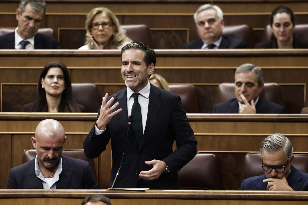 Sémper contradice a Ayuso y aclara la postura del PP sobre el voto por correo: "Nuestro sistema es garantista"