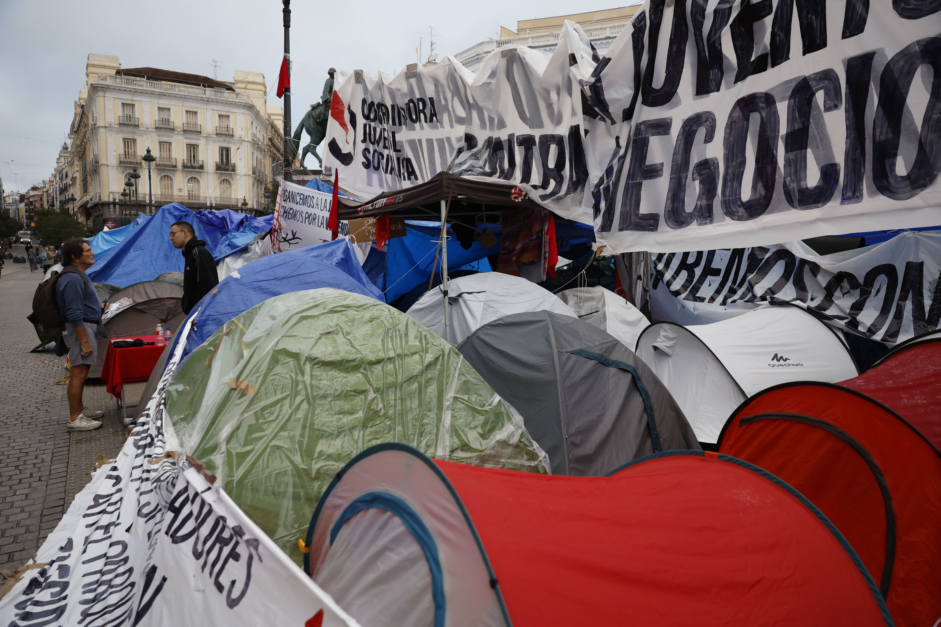 Los sindicatos ultiman la huelga general por la vivienda para el 11 de noviembre, a las puertas del arranque de la campaña electoral
