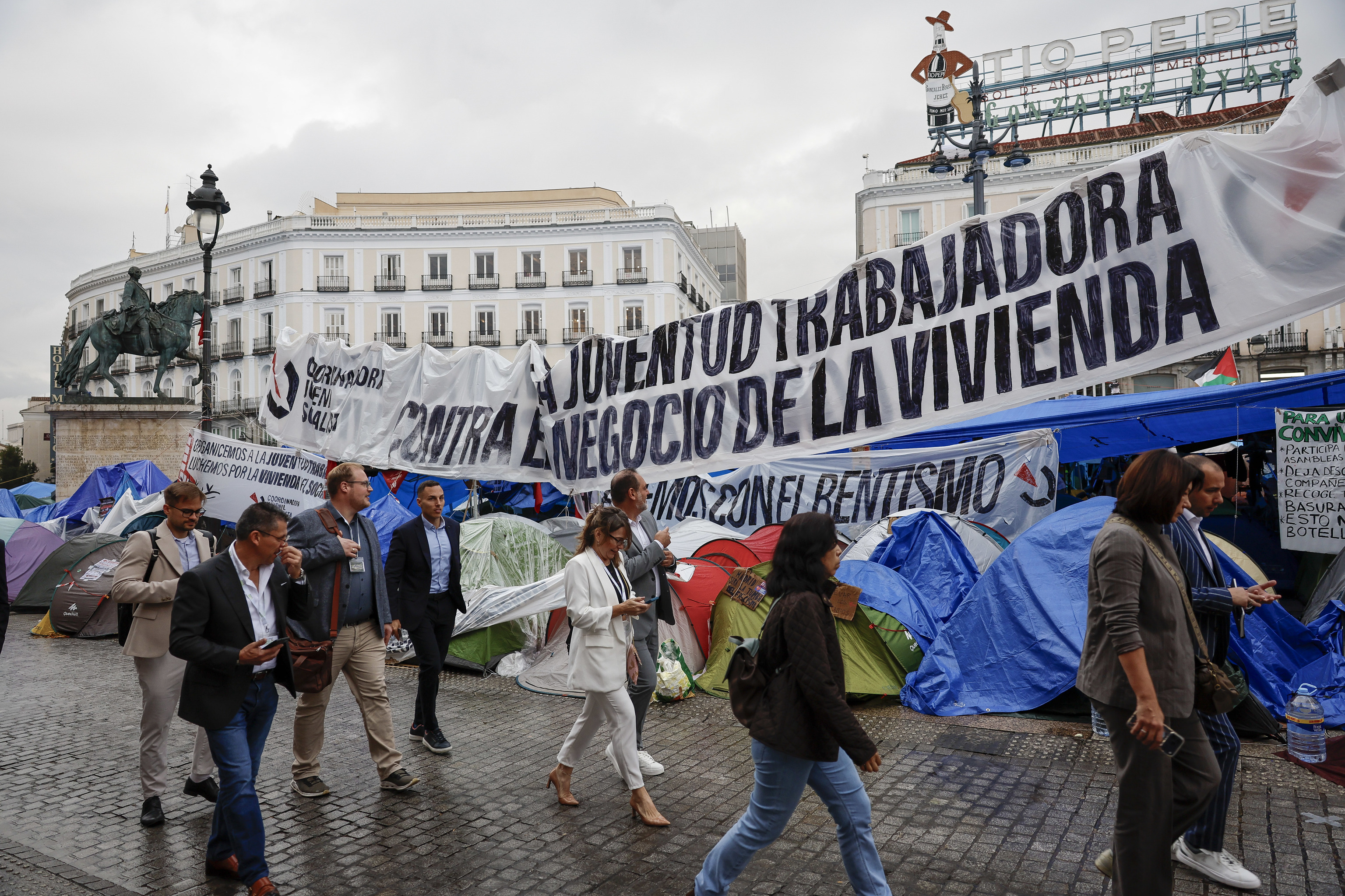 La huelga abre una grieta en el mapa sindical: organizaciones que representan a más de medio millón de trabajadores rechazan la convocatoria de CCOO y UGT