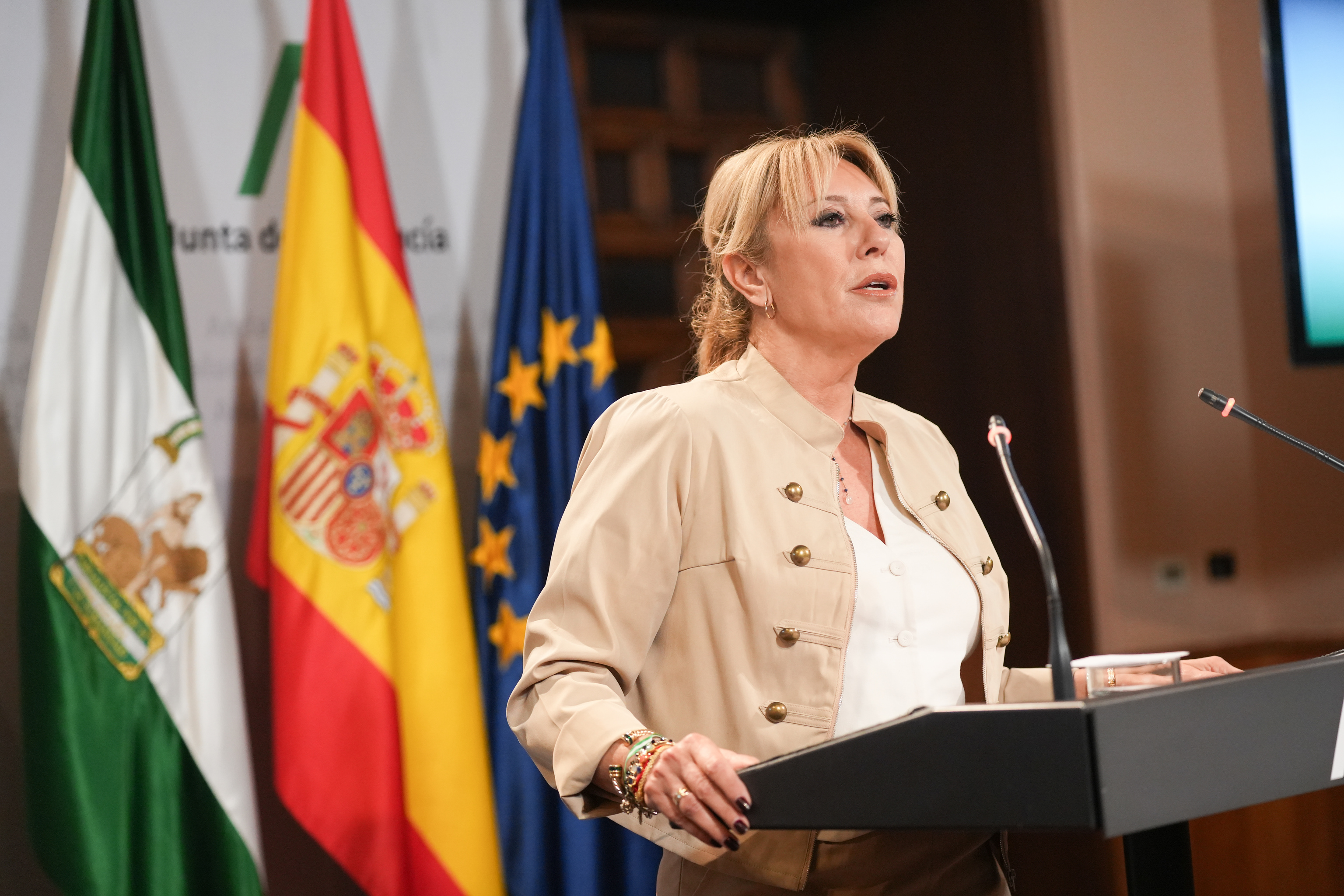 La oposición quiere llevar al Parlamento andaluz la confrontación por la vivienda y acusa a la Junta por reducir a 7 años el blindaje de los pisos protegidos