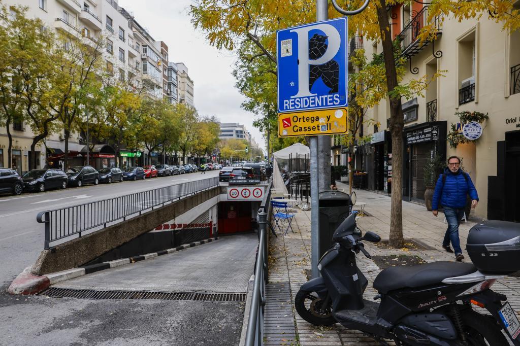 Cámaras con lectura de matrículas para combatir el fraude en los aparcamientos de residentes de Madrid