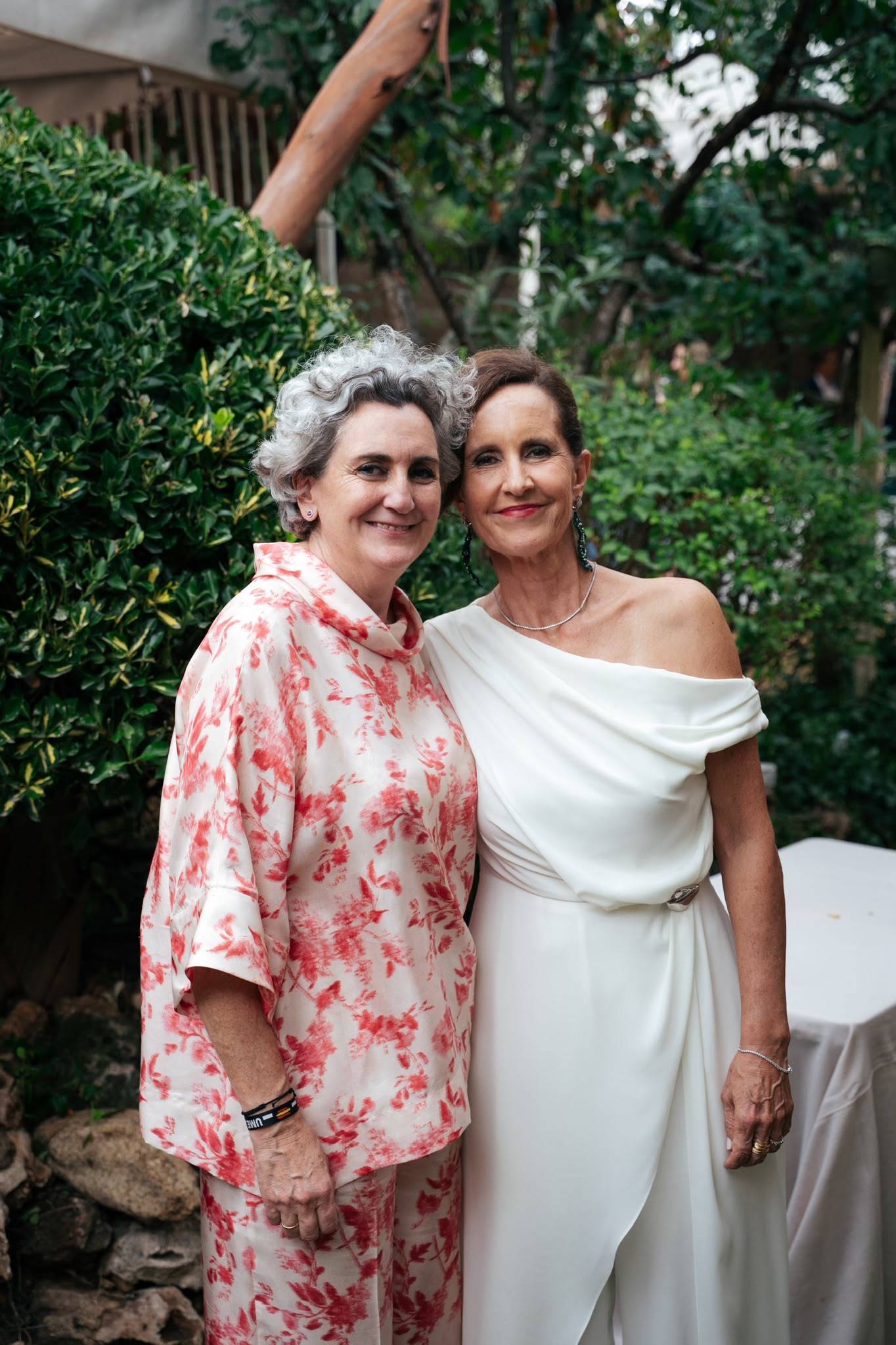 Pepa Muñoz celebra 20 años con su mujer: "Cuando nos casamos, Mila estaba embarazada y yo le prometí que tendría la boda que se merecía"