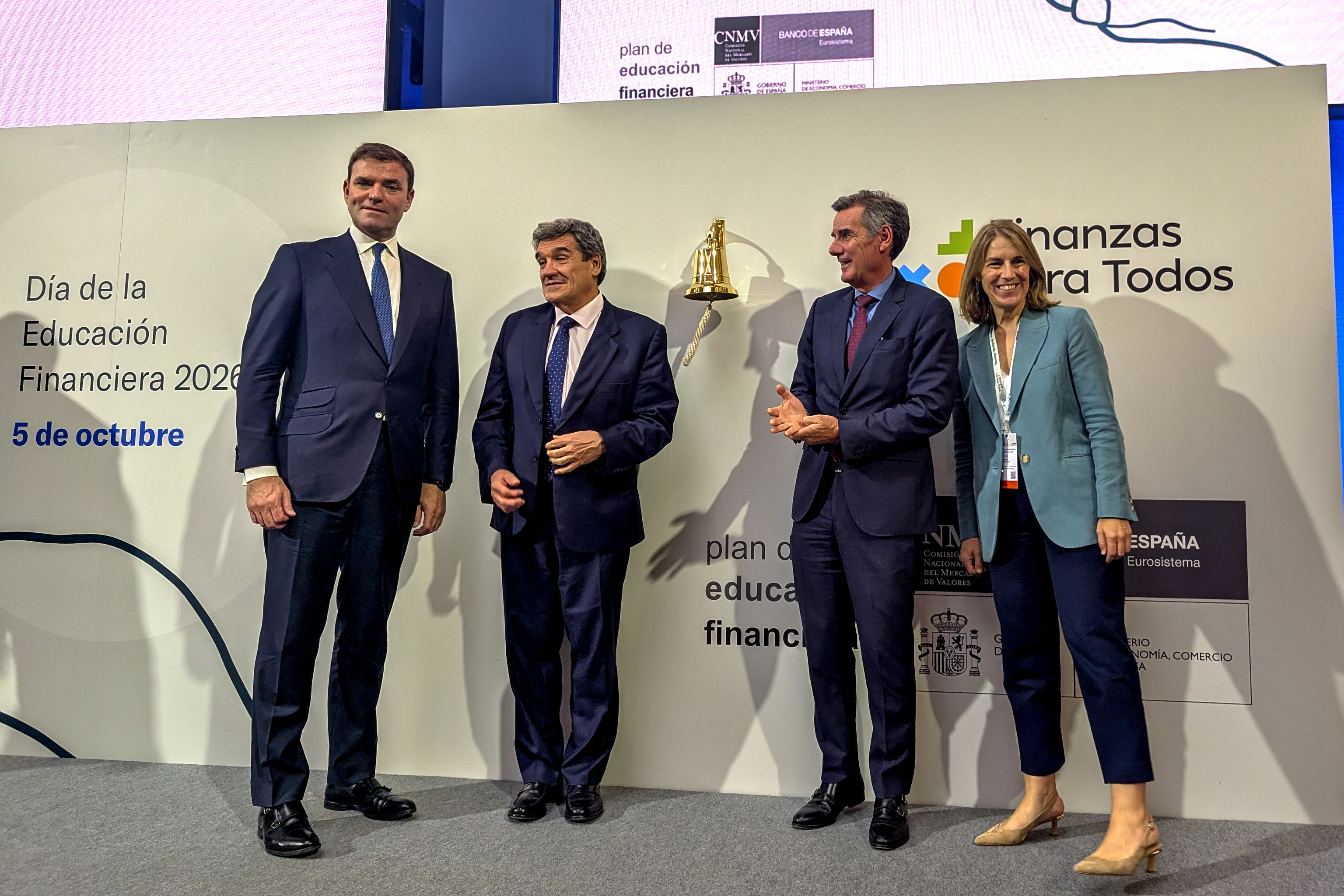 El Banco de España prevé "inflación elevada" hasta 2028 y avisa de "persistencia de restricciones" en la construcción de viviendas