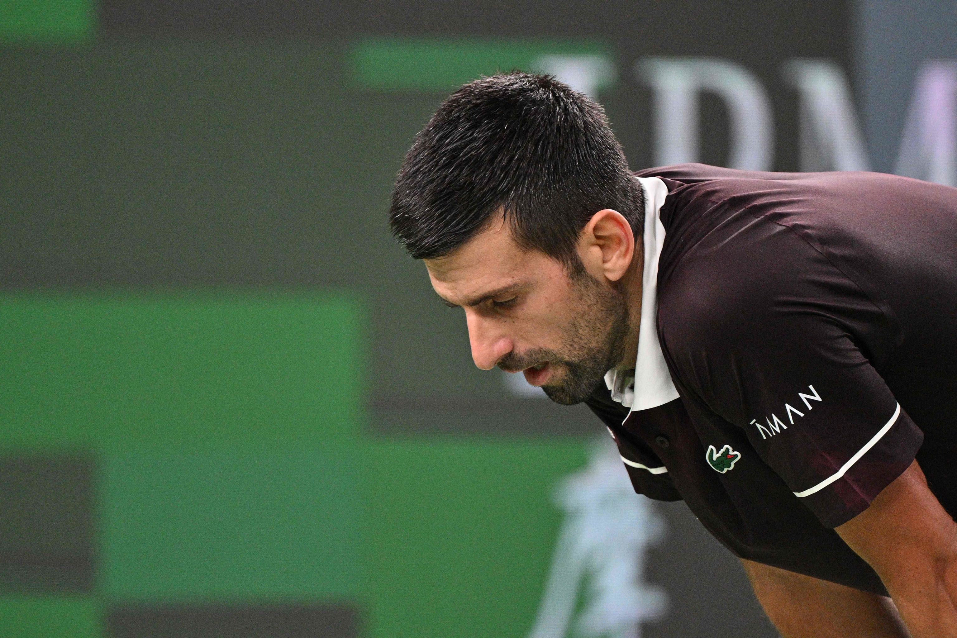 Un exhausto Djokovic cae en su debut en Shanghái y complica su objetivo de jugar las ATP Finals