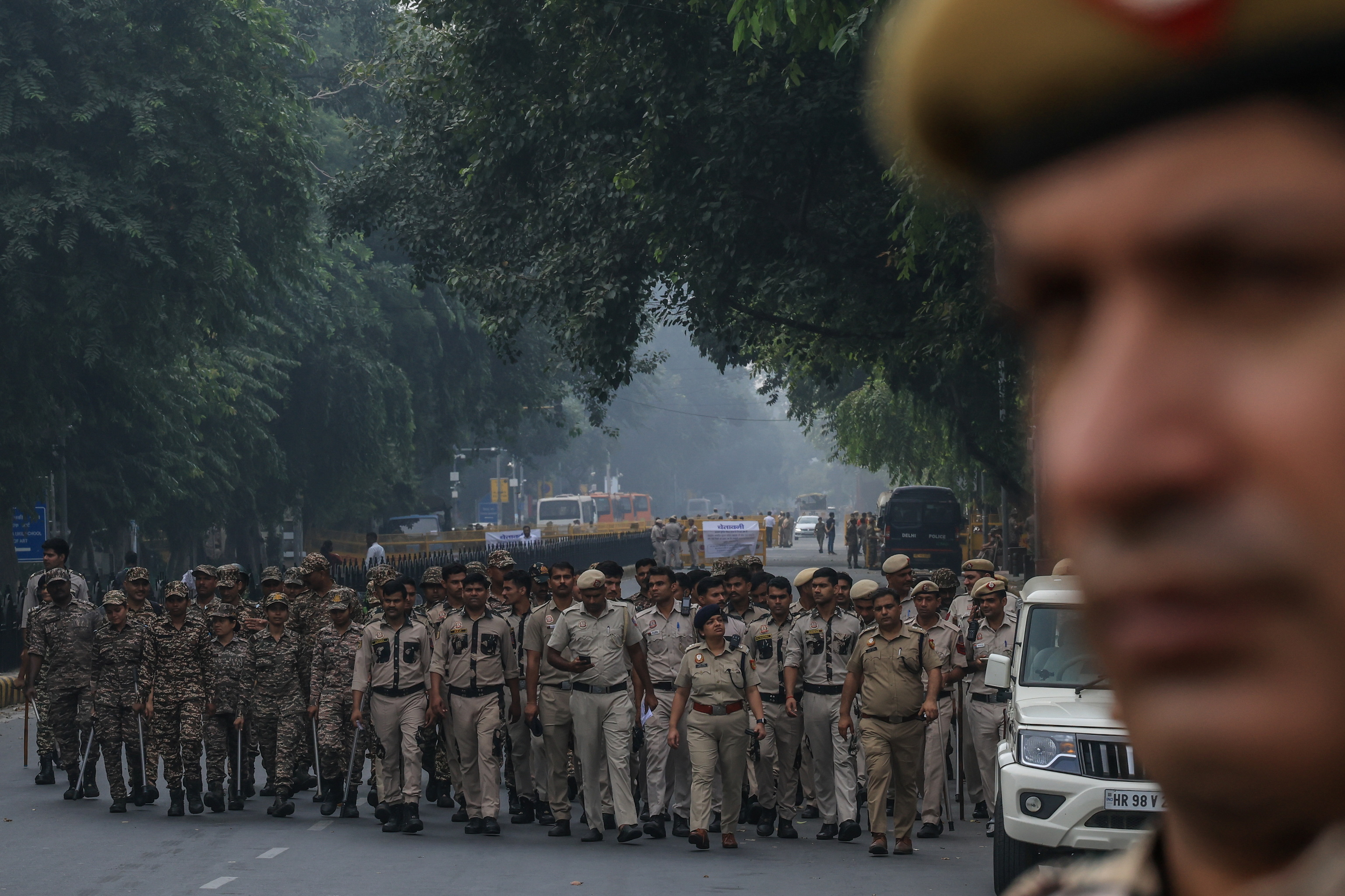 La policía reprime con dureza el nuevo desafío de las 'cucarachas' al primer ministro indio Modi