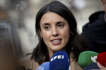 Podemos protege la negociación con el Frente Amplio: carga sólo contra el PSOE y promete ser "el Robin Hood que coja el dinero a los ricos"