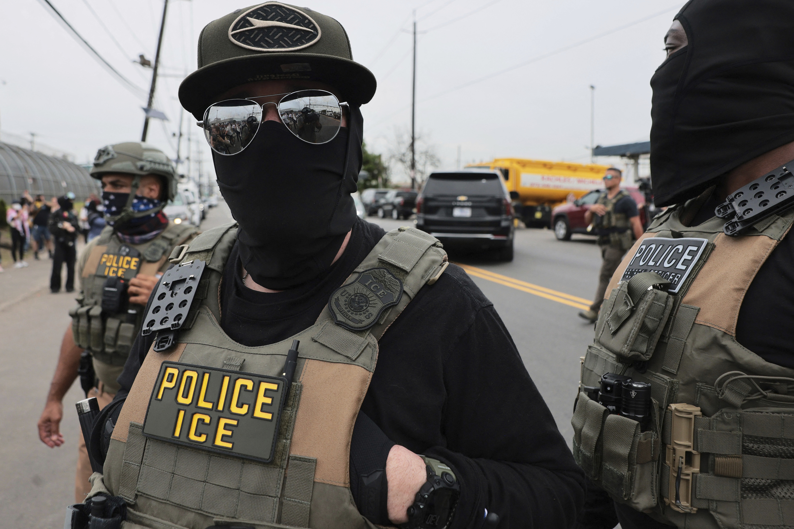 La ofensiva migratoria de Trump llega a las urnas entre temor e indignación