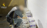Cae una organización criminal que ocultaba casi tres toneladas de cocaína y cuatro kalashnikov en una casa rural de Guadalajara