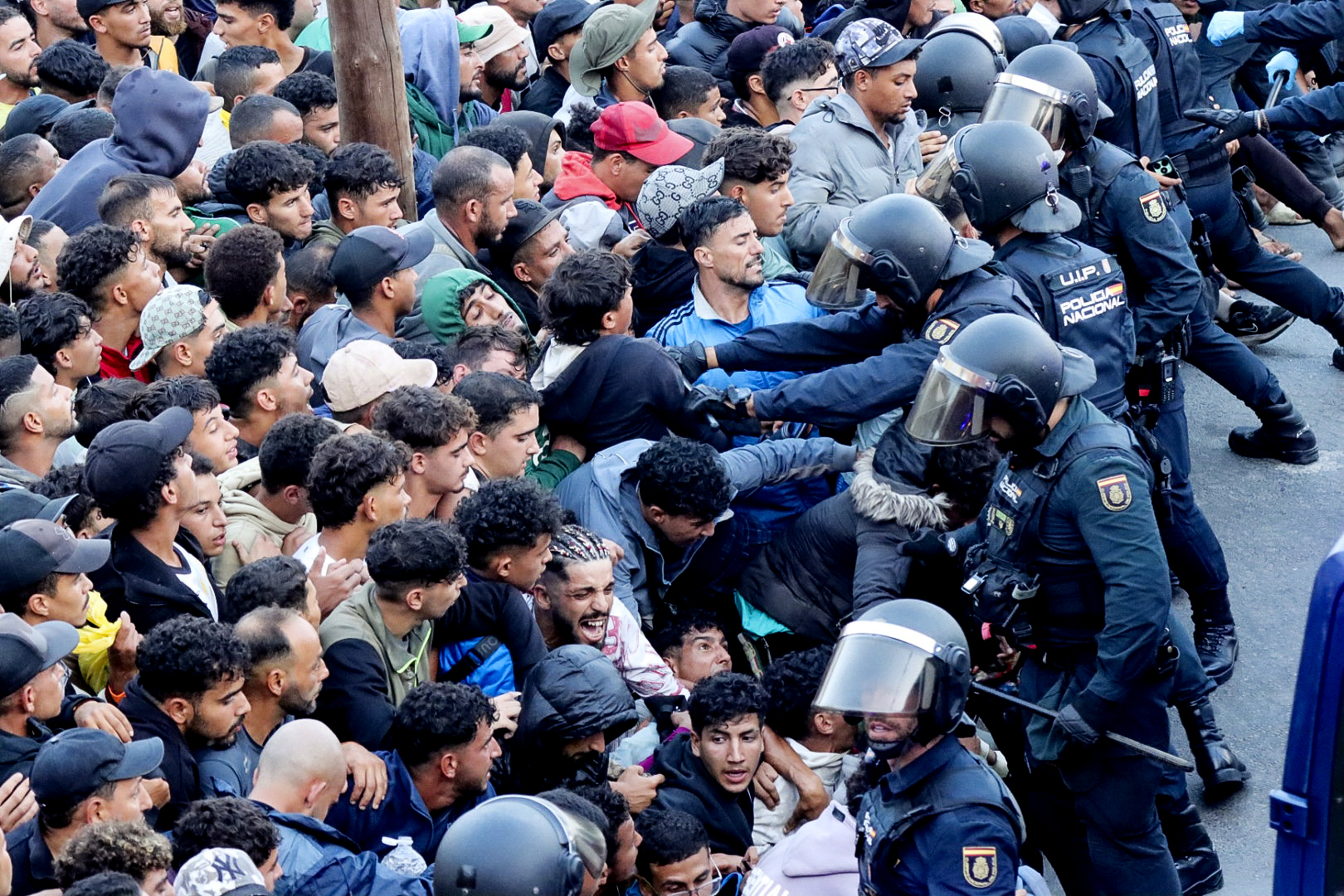 Crece la "preocupación" en Bruselas ante la falta de medidas legislativas de Sánchez para atajar la crisis de Ceuta y acelerar la devolución de inmigrantes
