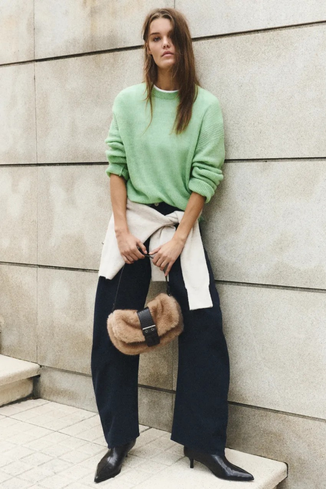 Adiós a los colores apagados: 7 prendas en verde menta que iluminarán tus looks de otoño