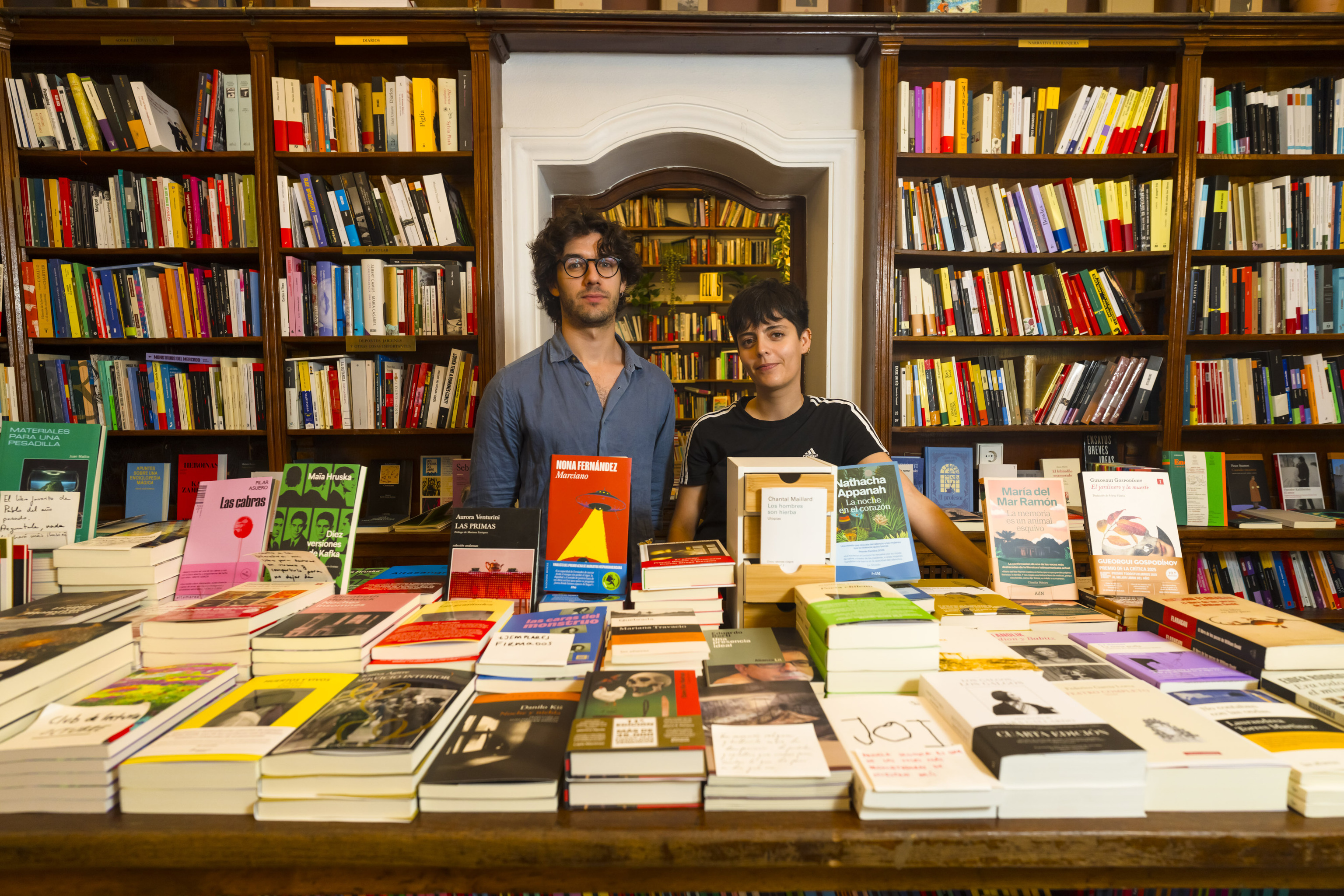 Pérgamo, 80 años de libros al traste por la presión inmobiliaria: "No debería ser tan imposible sacar adelante una librería normal y corriente"