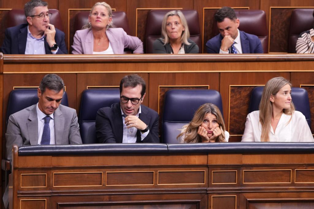 El PP carga contra la "hipocresía" de la portavoz del PSOE por los "30 pisos" de su pareja: "Es una buitre consorte"