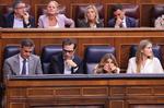 El PP carga contra la "hipocresía" de la portavoz del PSOE por los "30 pisos" de su pareja: "Es una buitre consorte"