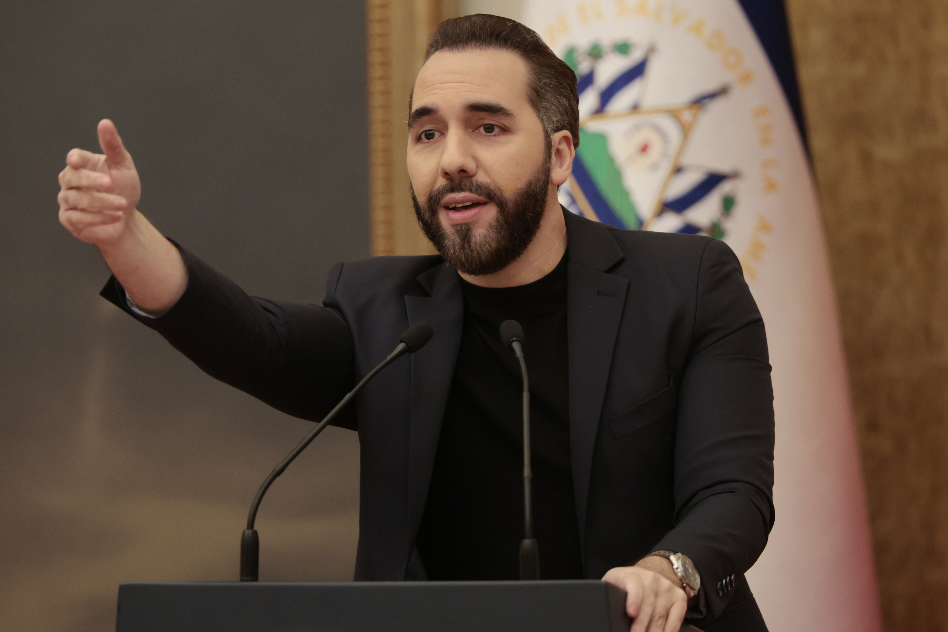 Cambio de rumbo en el régimen de excepción de El Salvador: Nayib Bukele plantea liberar a la mitad de los presos
