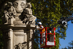 'Operación Apolo': la bicentenaria fuente del paseo del Prado pasa consulta, como ya hicieron sus 'hermanos' Neptuno y Cibeles
