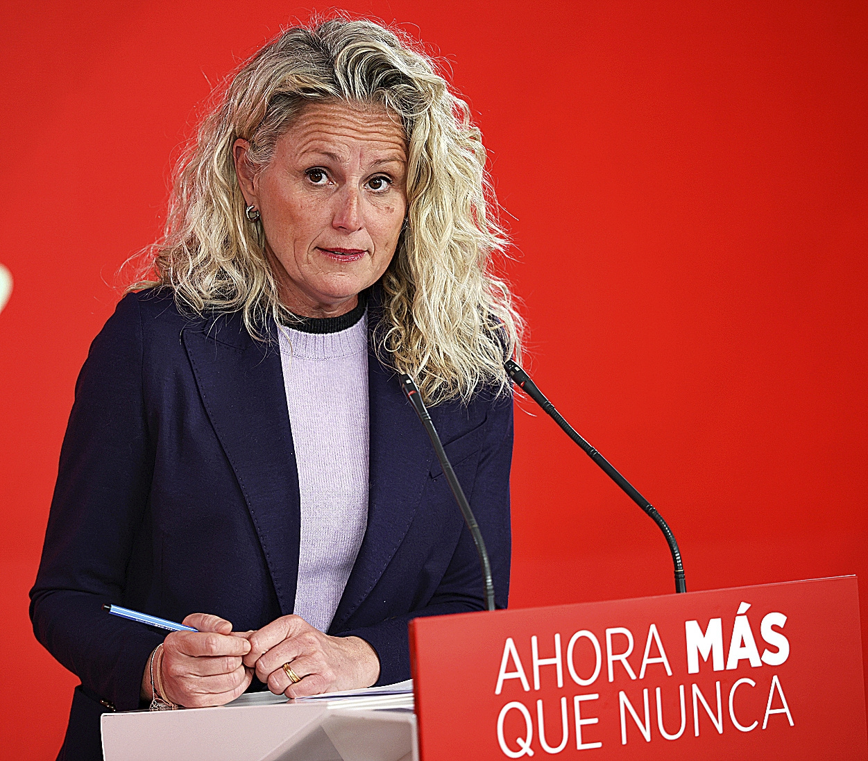 Los "30 pisos" de la pareja de la portavoz de Ferraz le explotan al PSOE en su campaña contra los "rentistas"
