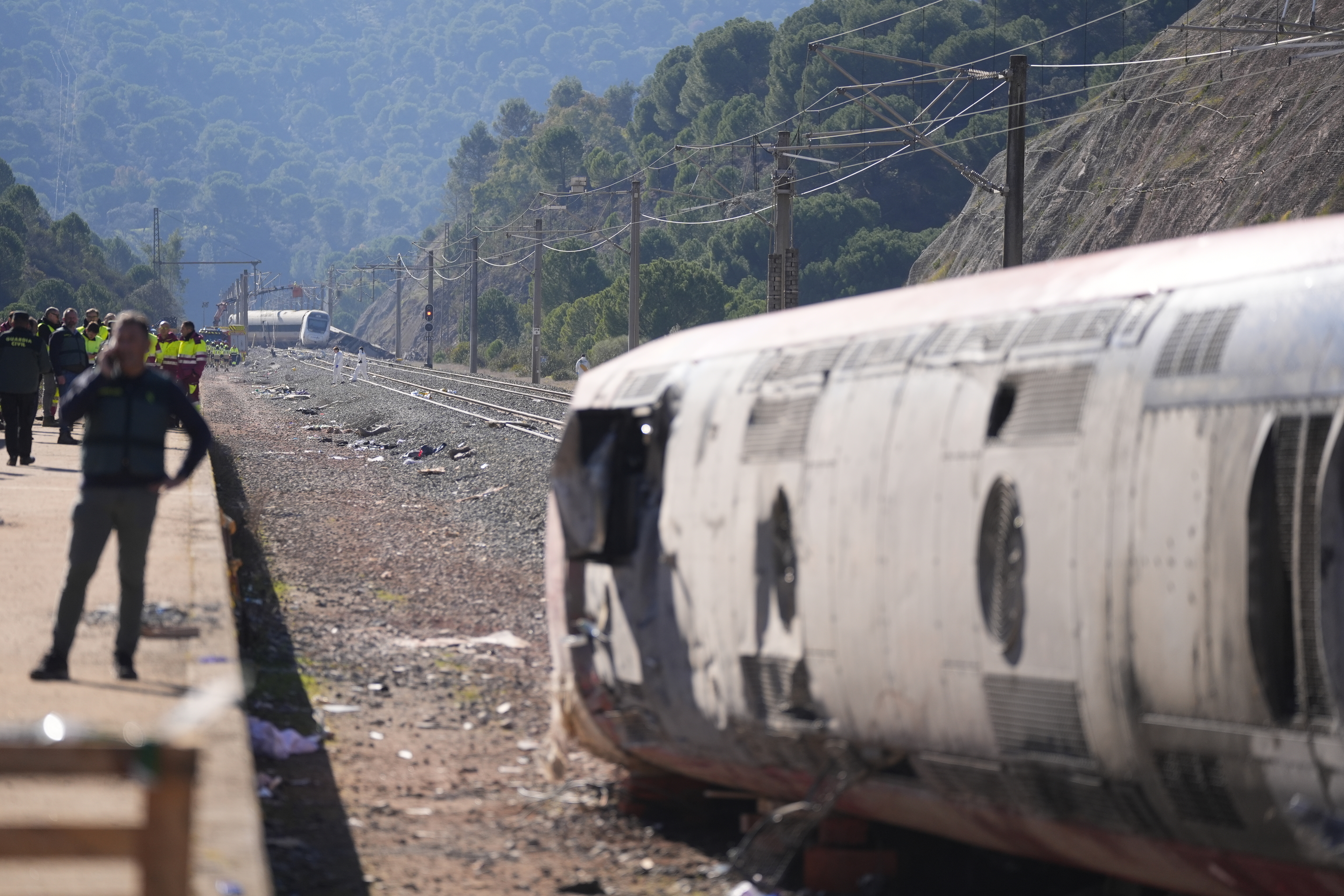 La Guardia Civil amplía su investigación del accidente de Adamuz a las traviesas y al balasto para comprobar el "estado real" del material ferroviario