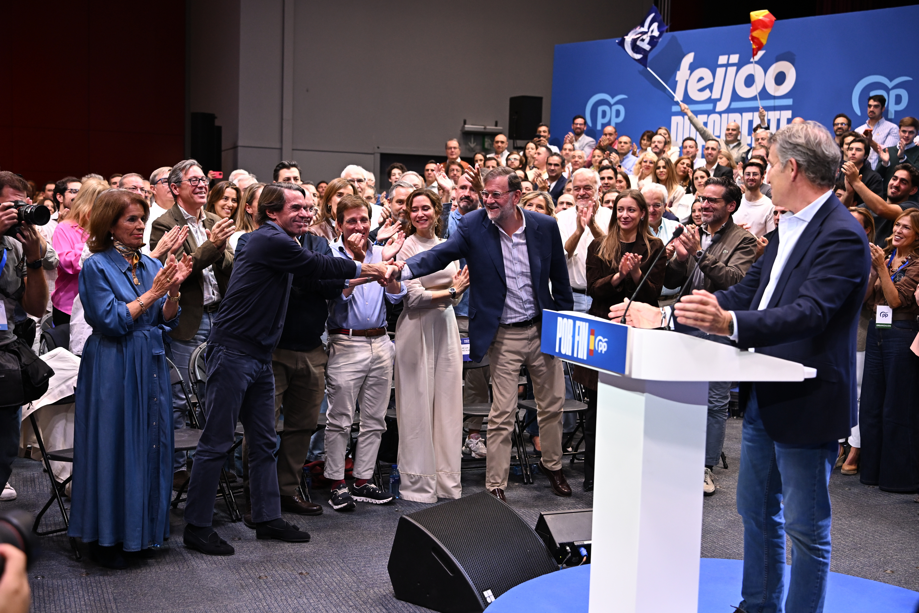 Las apuestas de los 3 grandes en campaña: 32 veces "España" de Abascal, dos "Maricarmen" de Sánchez y Feijóo hace tridente de "orden, seguridad y prosperidad"