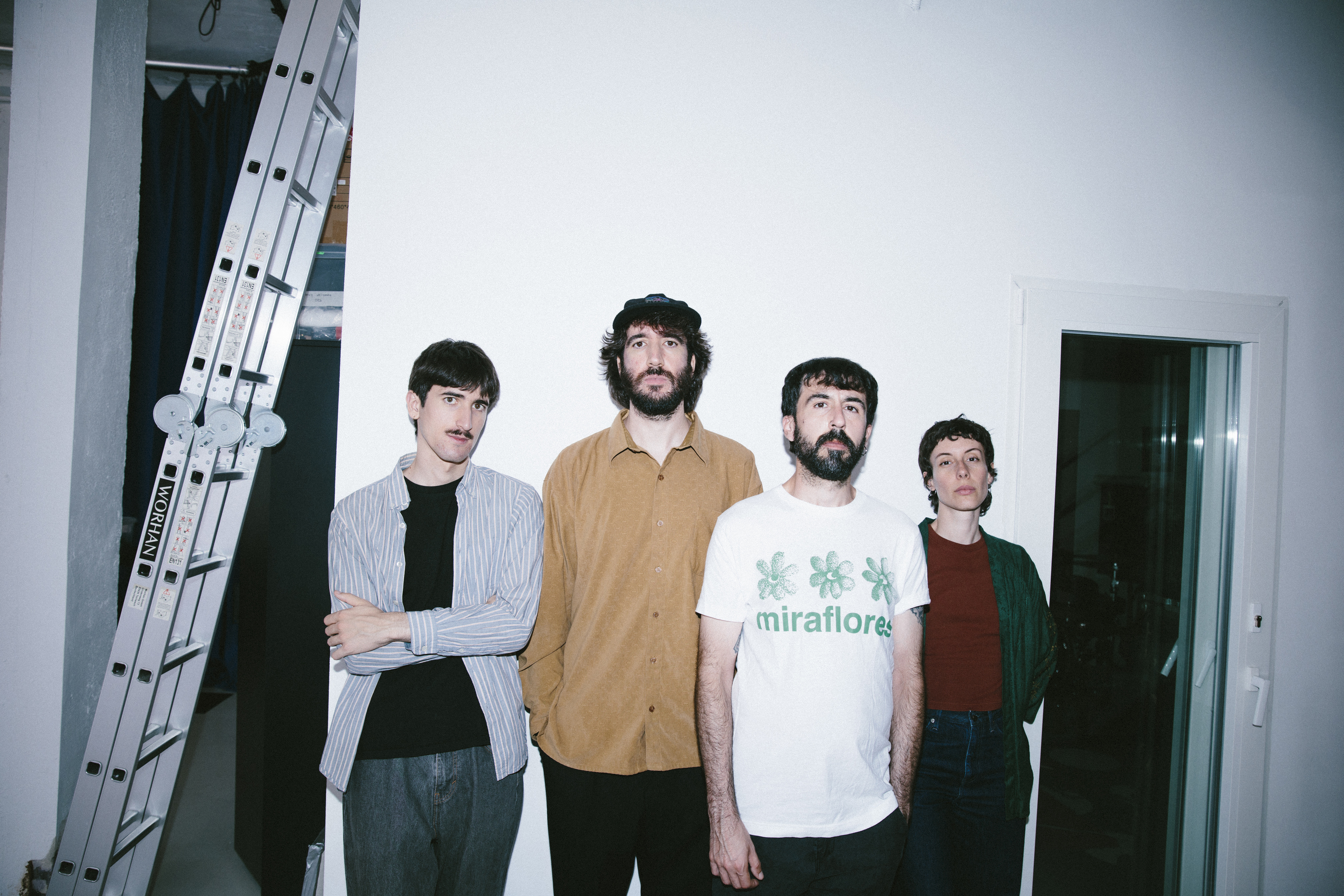 Viva Belgrado: "Este nuevo disco es lo más mainstream que hemos hecho, pero nuestros padres lo siguen viendo satánico"
