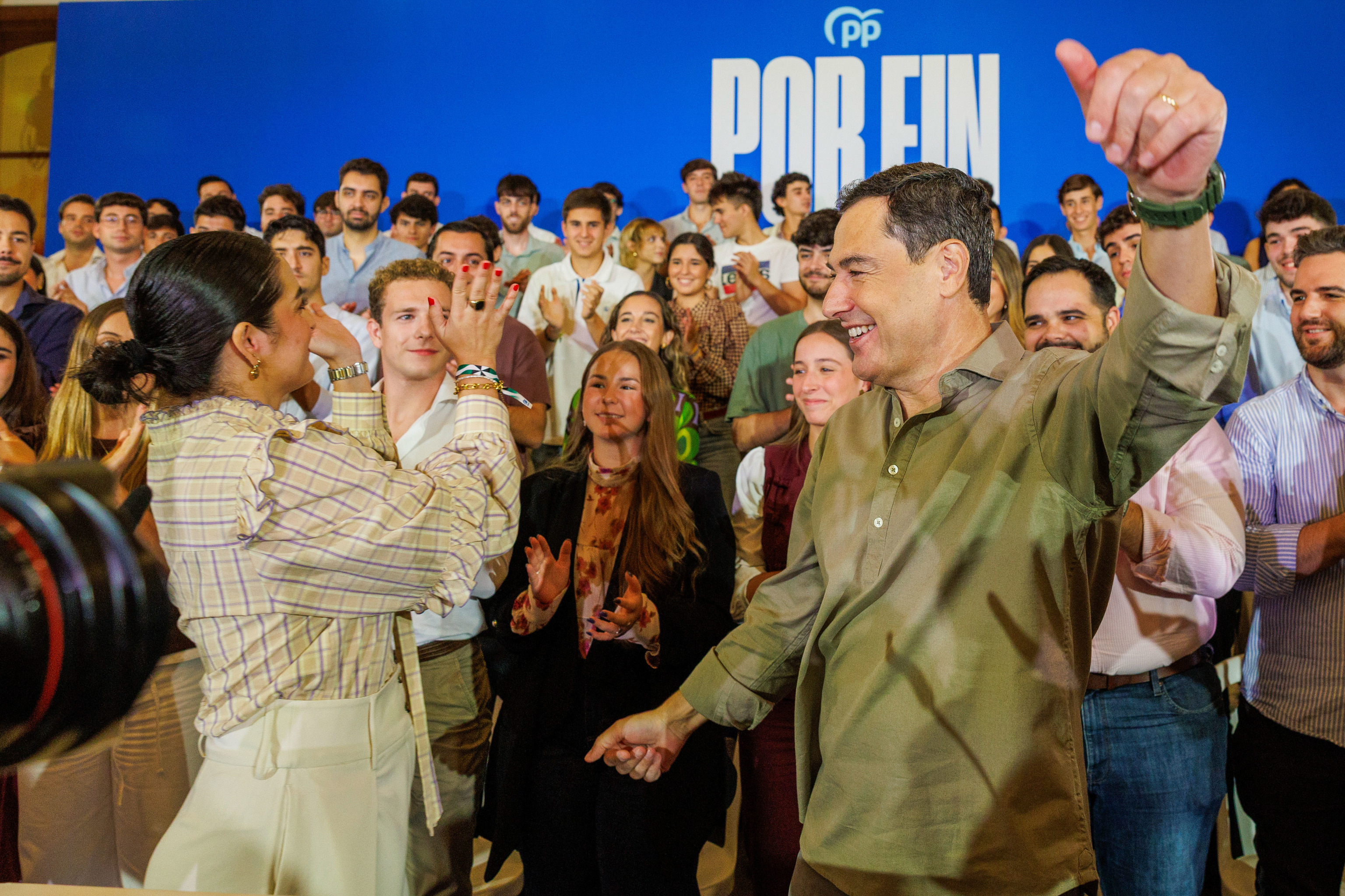 Juanma Moreno arranca la precampaña en Andalucia apelando al votante socialista "decepcionado": "No podemos aguantar más"