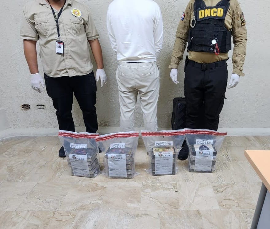 Arrestan en República Dominicana a un español que a iba a viajar a Alemania con cocaína