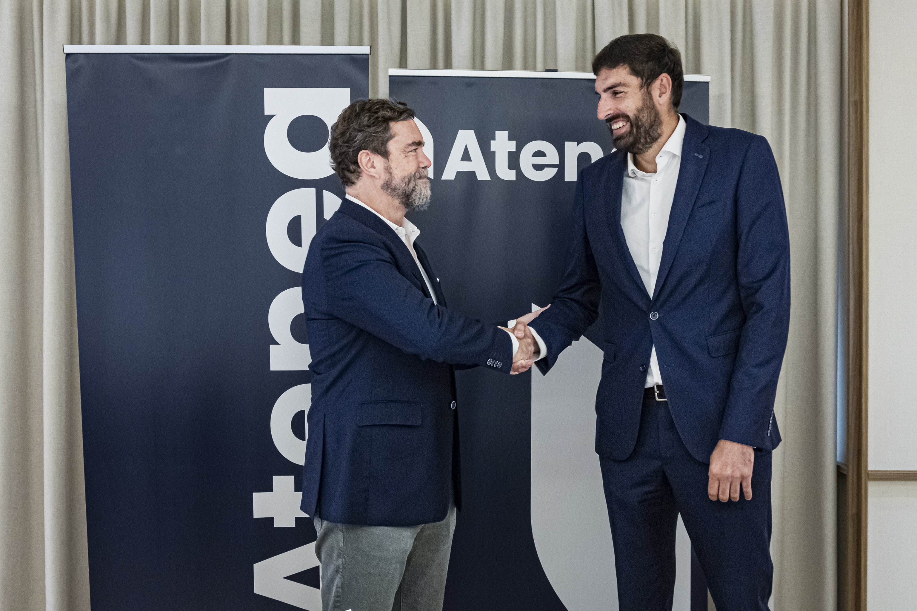 Antelo prepara el terreno para un posible salto a las autonómicas, municipales y europeas