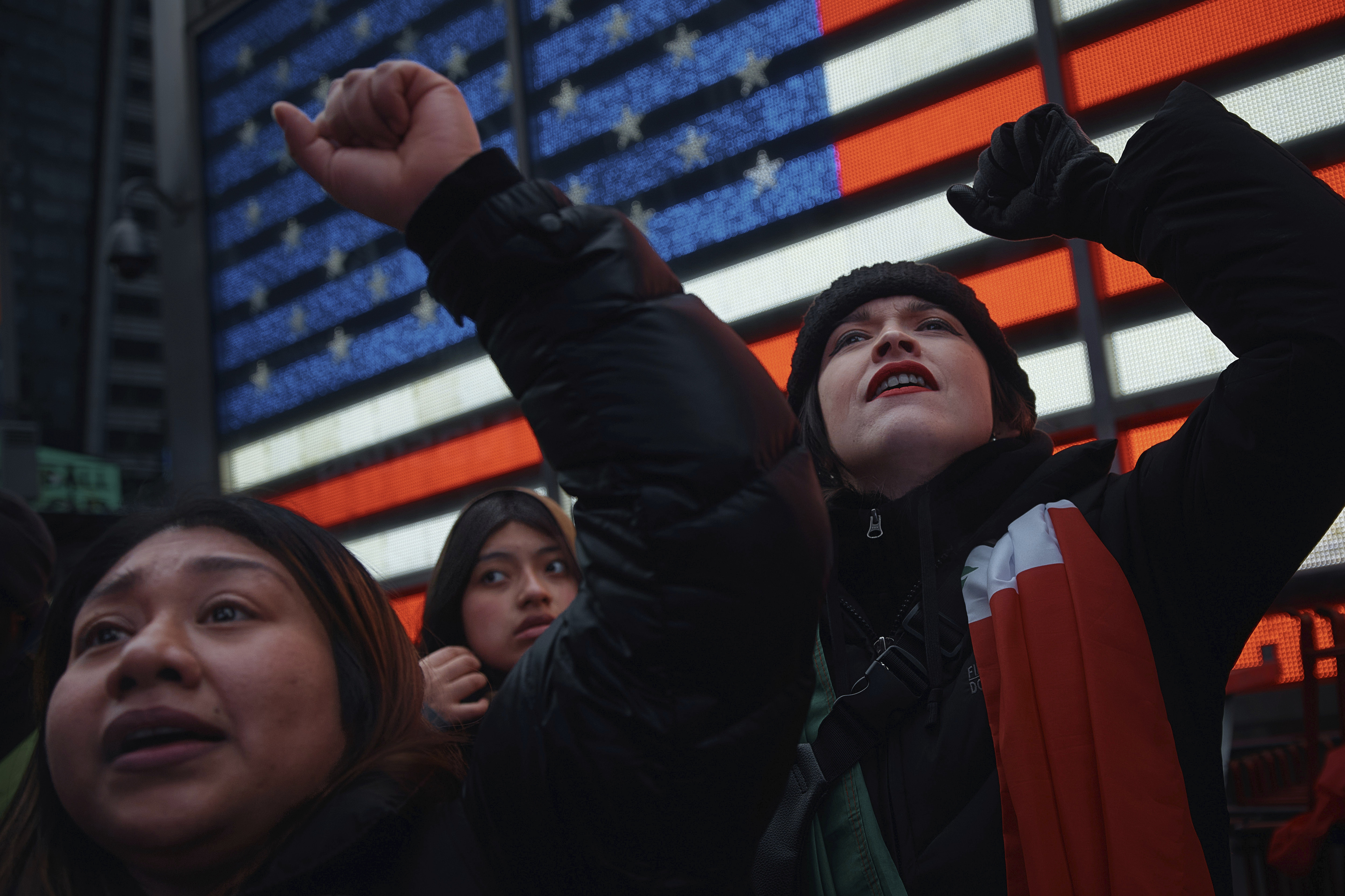 El voto latino, entre el desencanto con Trump y la desconexión demócrata: "No se puede deportar a inocentes y trabajadores"