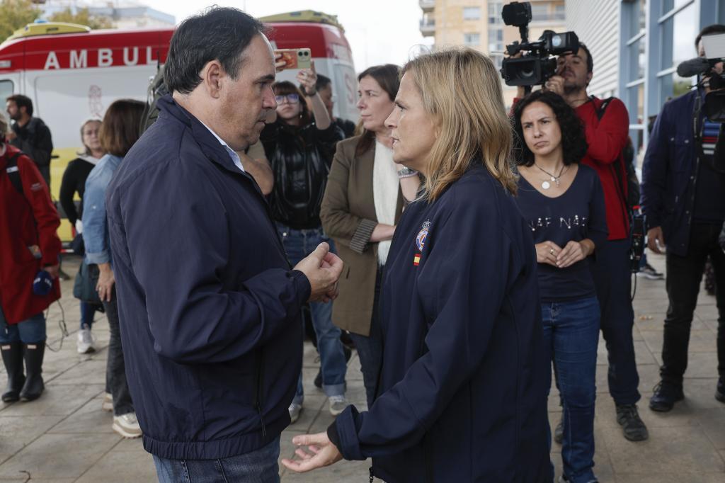 Bernabé cesa como delegada del Gobierno para centrarse en la campaña del 29-N y será sustituida por Roger Llanes