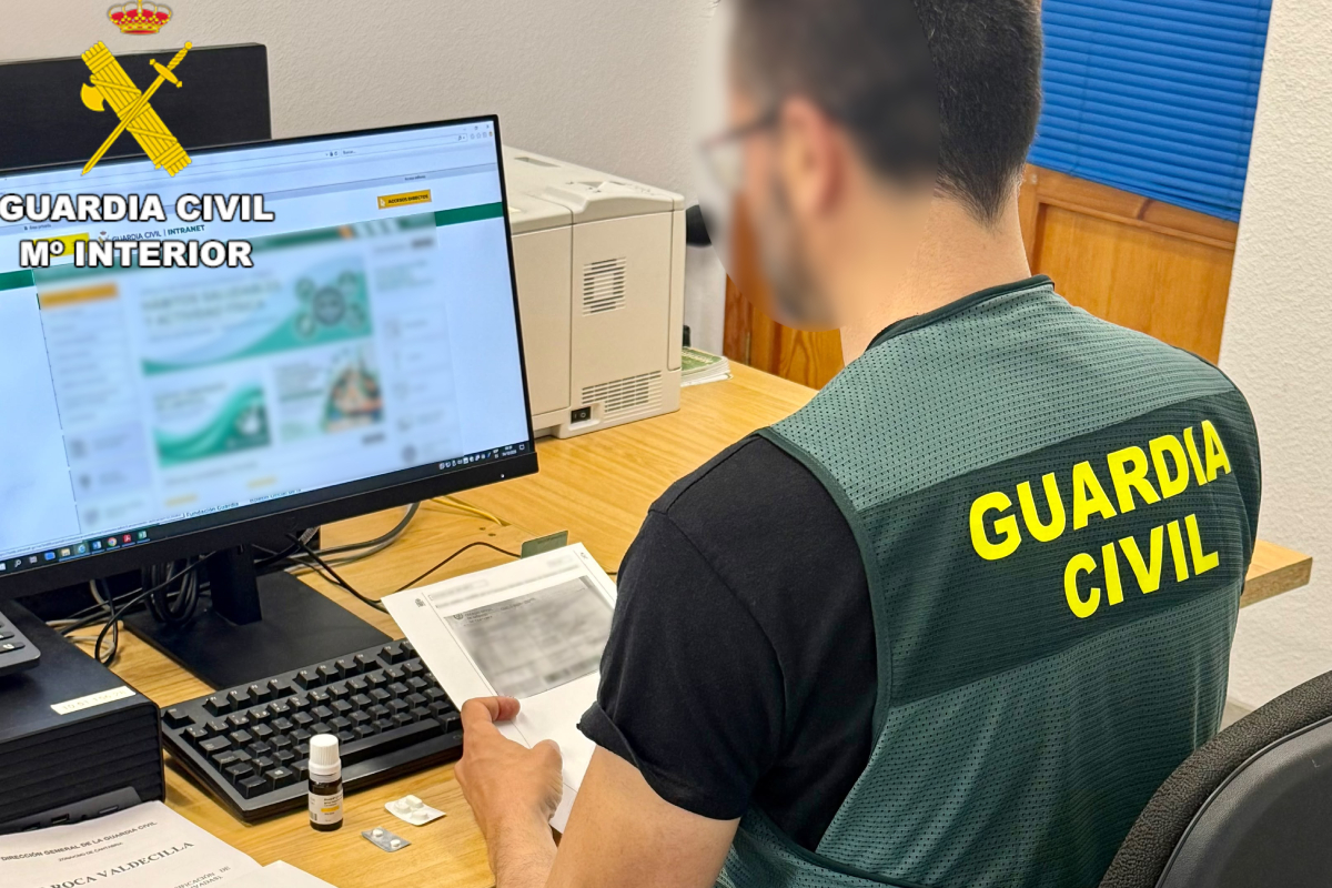 Investigan como homicidio el hallazgo del cadáver de una mujer semienterrado en una playa de Chiclana (Cádiz)