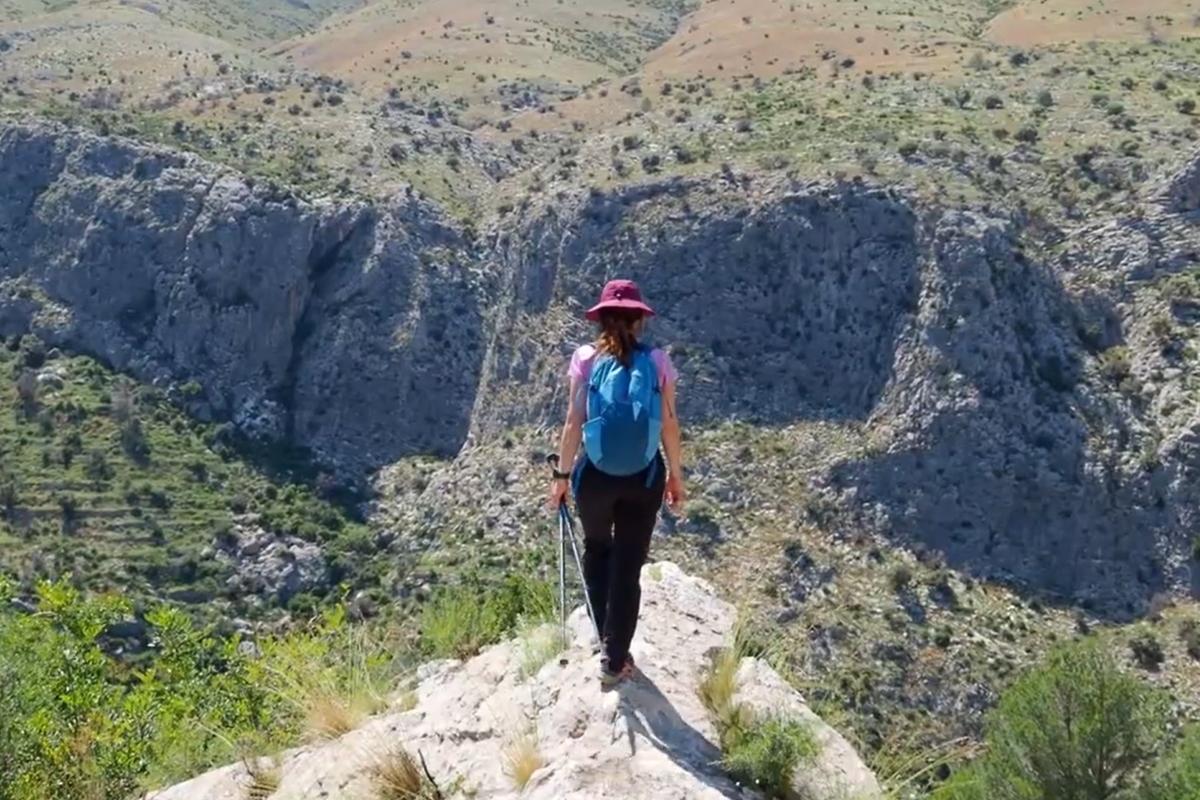 Alicante tiene su propia Ruta del Cares: un espectacular sendero entre montañas con más de 6.000 escalones