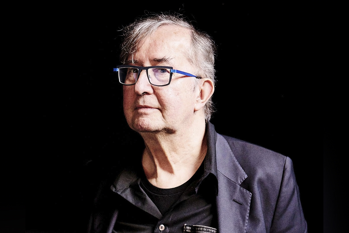 Guy Cassiers, el pope del teatro que disecciona Europa: "Querer olvidar de inmediato la Segunda Guerra Mundial nos hizo prisioneros de nuestro pasado"