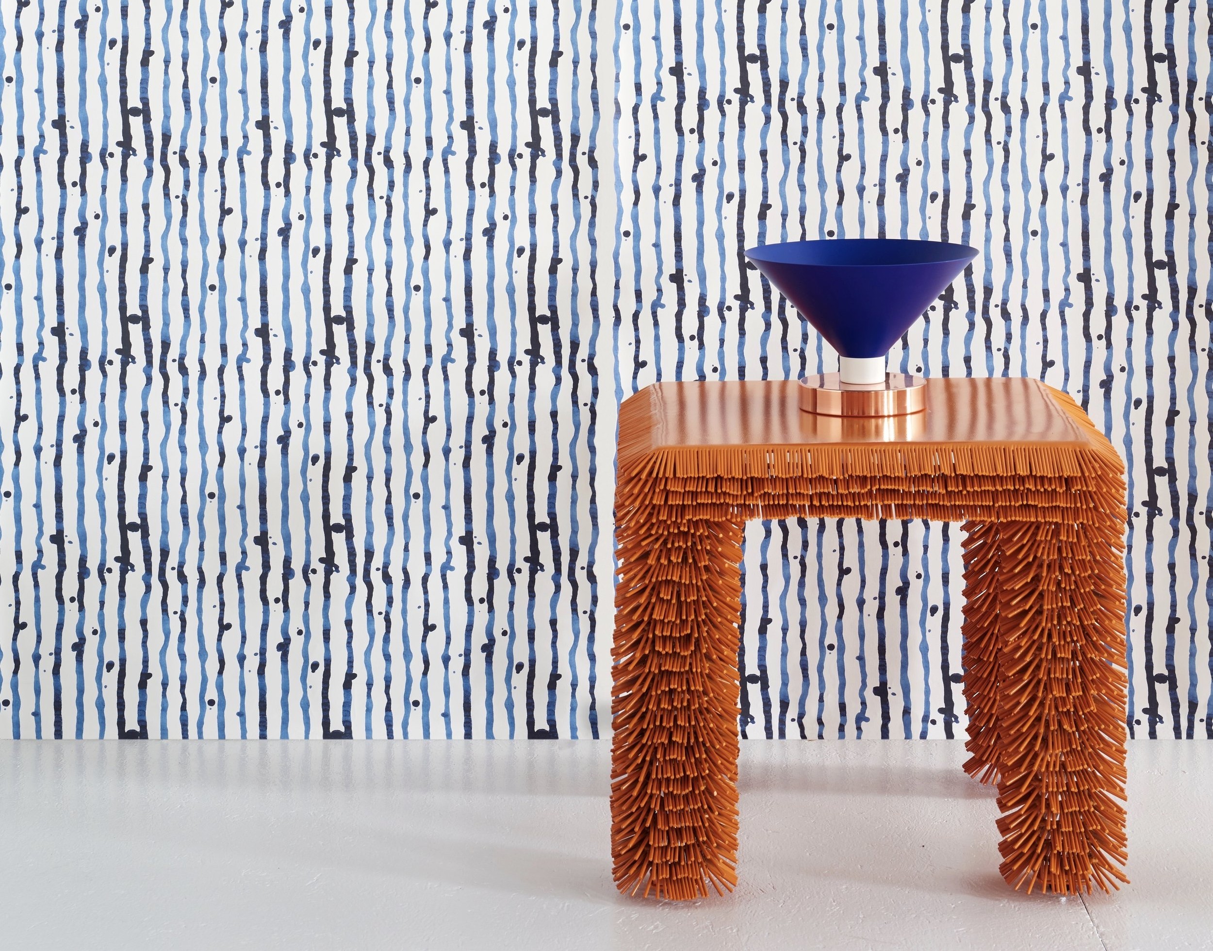 Alfombras y muebles peludos, la inesperada tendencia en decoración para un otoño abrigadito también en casa