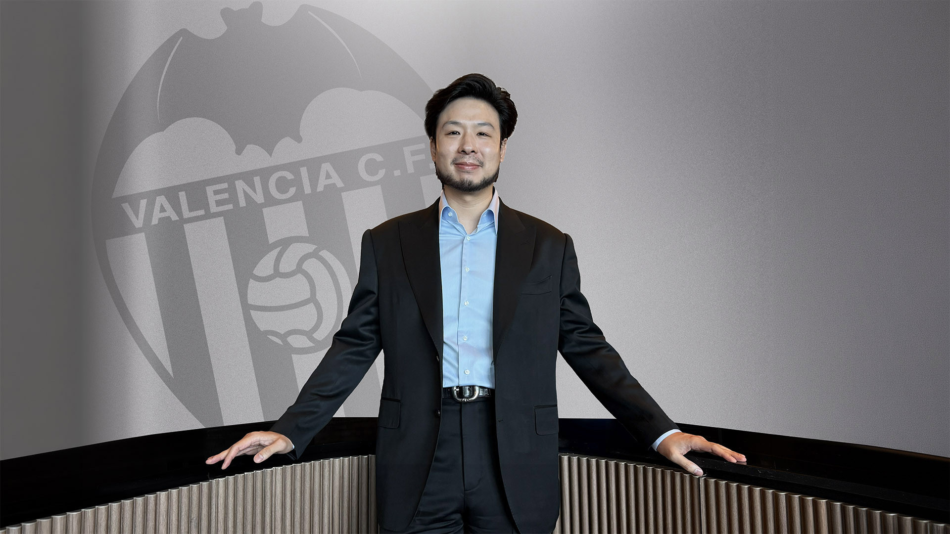 Peter Lim vende el 42% del Valencia a un conglomerado estadounidense que inyectará 100 millones de euros