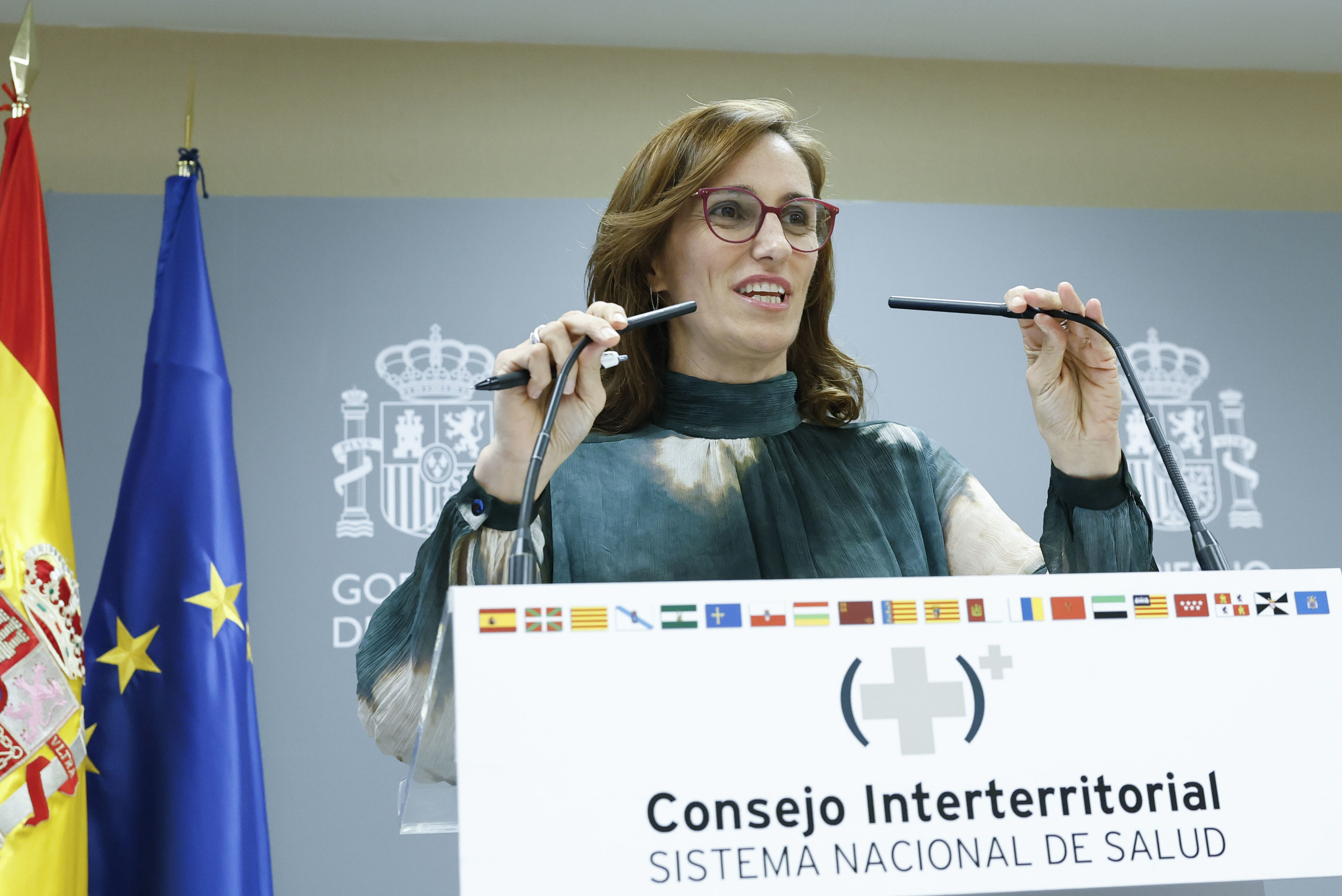 Las CCAA dicen 'no' al decreto de listas de espera y el Ministerio de Sanidad lo sacará a audiencia pública