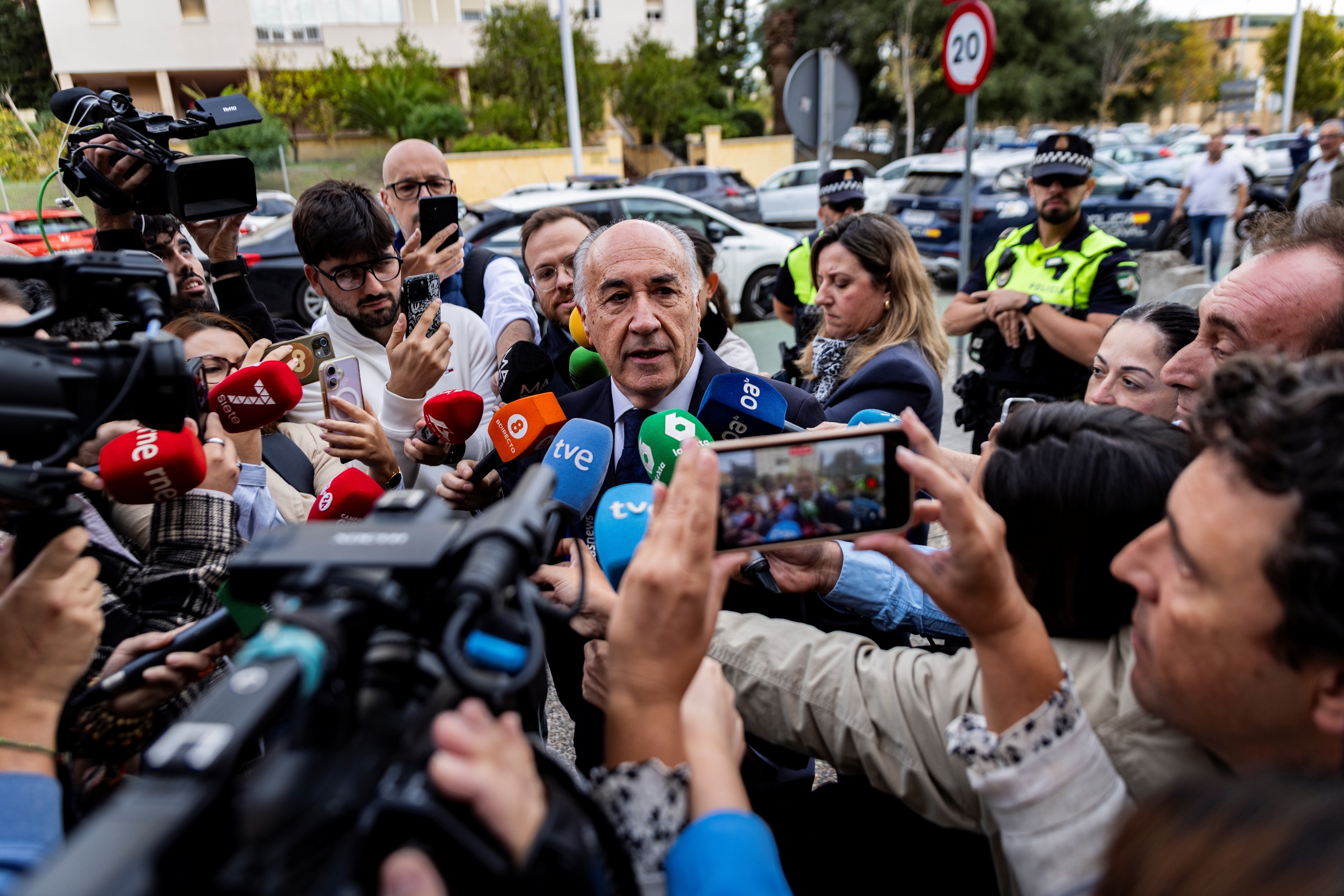Landaluce registra su renuncia al cargo de alcalde de Algeciras, aunque lo ocupará en funciones hasta el miércoles