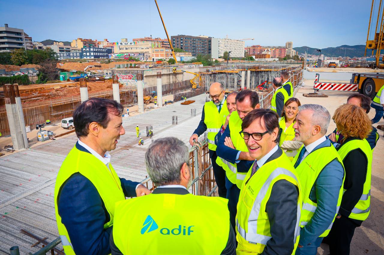 El alcalde Jaume Collboni pide al Gobierno que la nueva estación del AVE de La Sagrera lleve el nombre de Pasqual Maragall