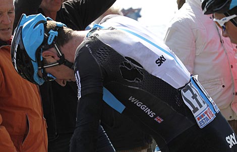 Wiggins, tras sufrir una caída en la tercera etapa del Giro. | Ap