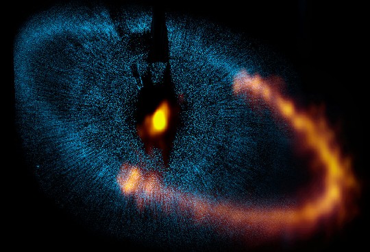 anillo de polvo alrededor de la brillante estrella Fomalhaut visto por el Atacama Large Millimeter/s 