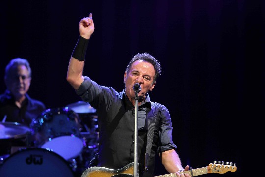 Bruce Springsteen, en su concierto de ayer en Sevilla. / Carlos Mrquez 