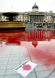 Imagen de Trafalgar Square tras las protestas del miércoles. (AP)