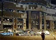 Las oficinas del HSBC, objetivo de uno de los ataques (REUTERS) MS FOTOS