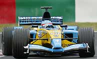 Fernando Alonso, que ha renovado por la escudera Renault. (REUTERS)
