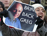 Una empleada de la BBC pide la vuelta de Greg Dyke. (REUTERS)